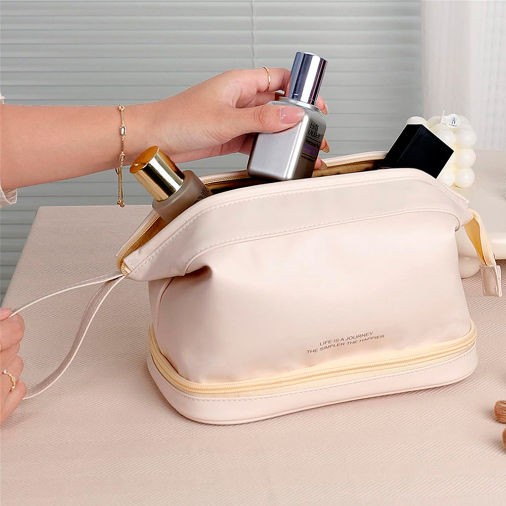 Neceser organizador de cosméticos doble capa impermeable color beige para maquillaje y productos de cuidado personal.