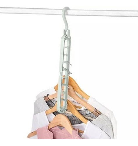 Percha 9 en 1 organizadora de armario para ahorrar espacio y mantener la ropa ordenada en forma vertical.