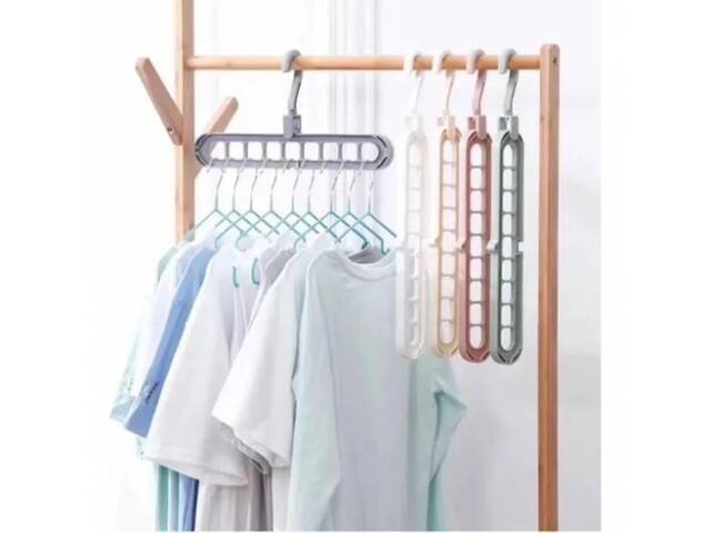 Percha 9 en 1 organizadora de armario para ahorrar espacio y mantener la ropa ordenada en forma vertical.